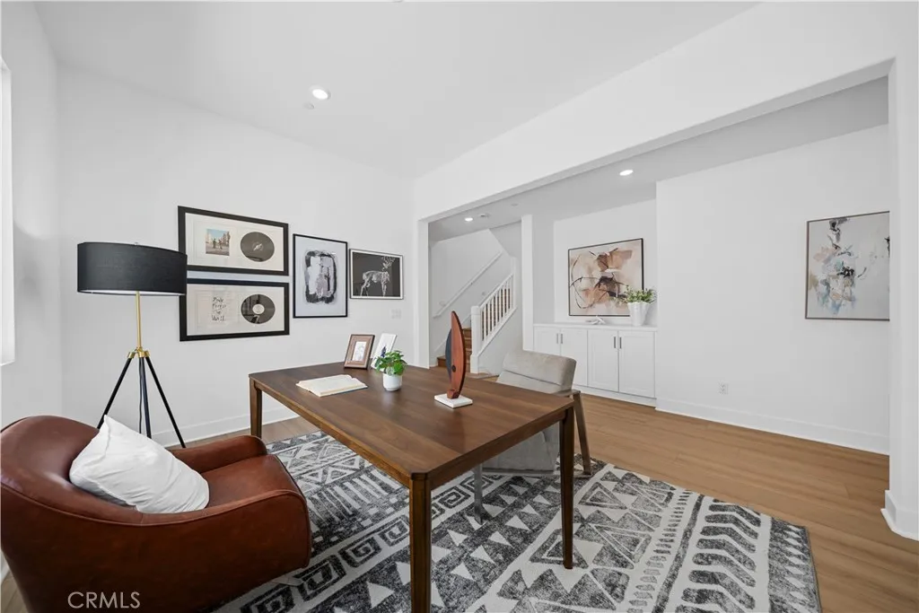 125 Sawbuck, Irvine, California 92618 home-pic-28