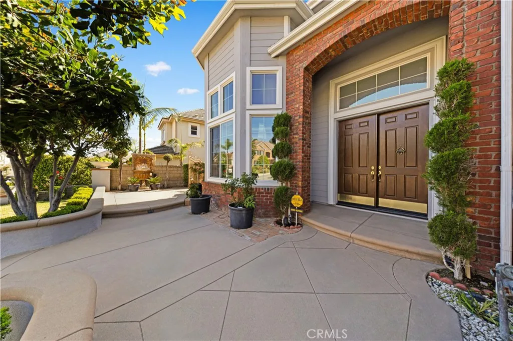 17265 Blue Spruce Lane, Yorba Linda, California 92886 home-pic-3
