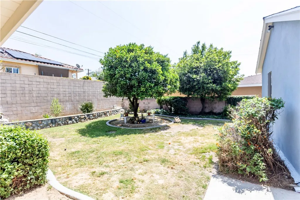 3915 Dwight Way, San Bernardino, California 92404 home-pic-27