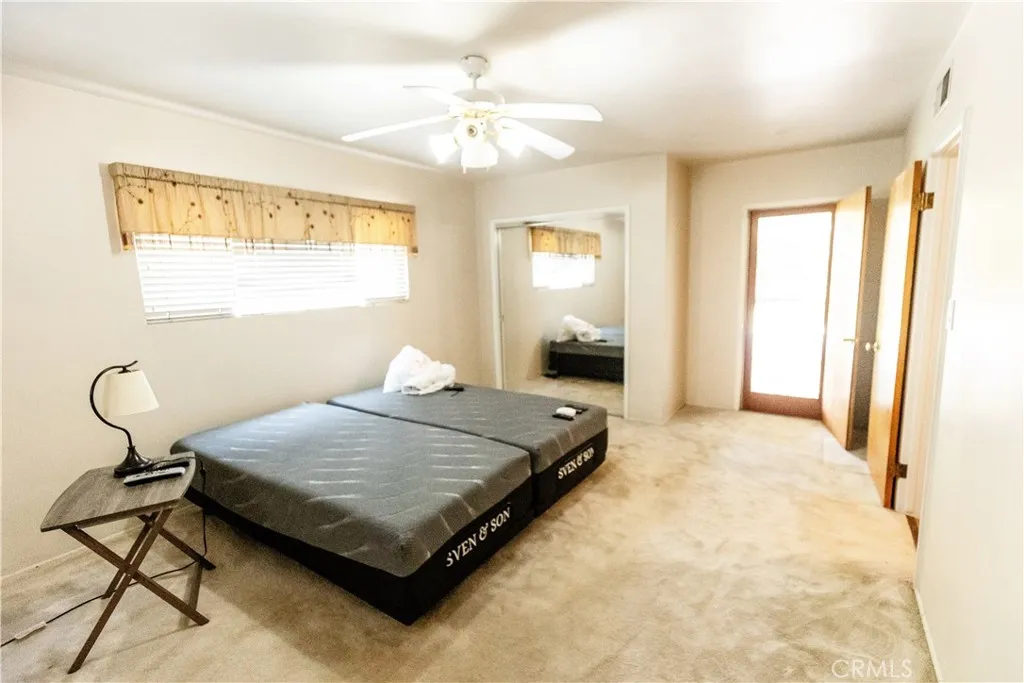 3915 Dwight Way, San Bernardino, California 92404 home-pic-18