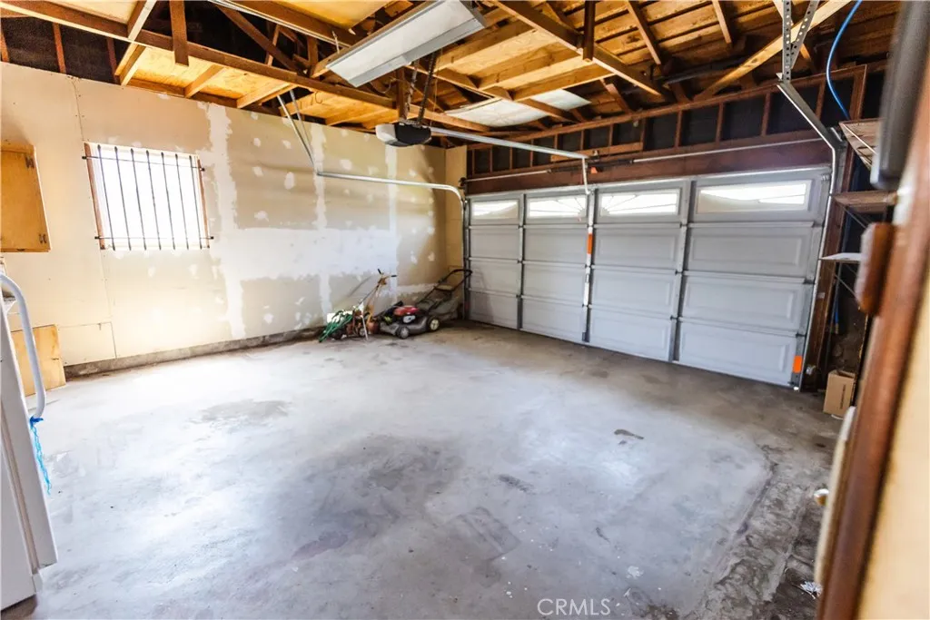 3915 Dwight Way, San Bernardino, California 92404 home-pic-24