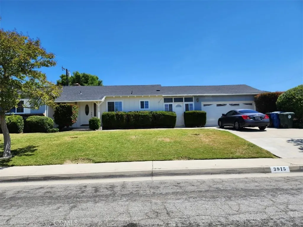 3915 Dwight Way, San Bernardino, California 92404 home-pic-0