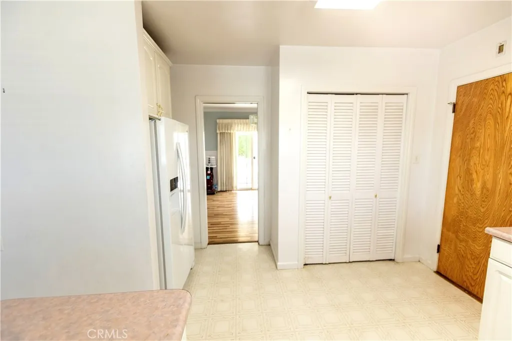 3915 Dwight Way, San Bernardino, California 92404 home-pic-14