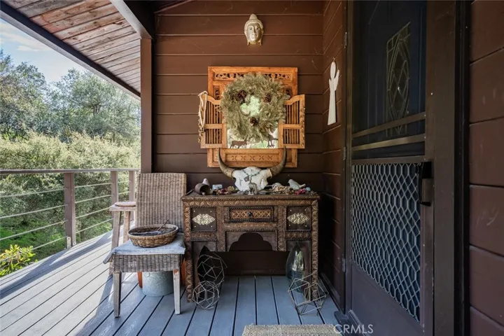 21330 Encina Road, Topanga, California 90290