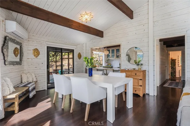 21330 Encina Road, Topanga, California 90290