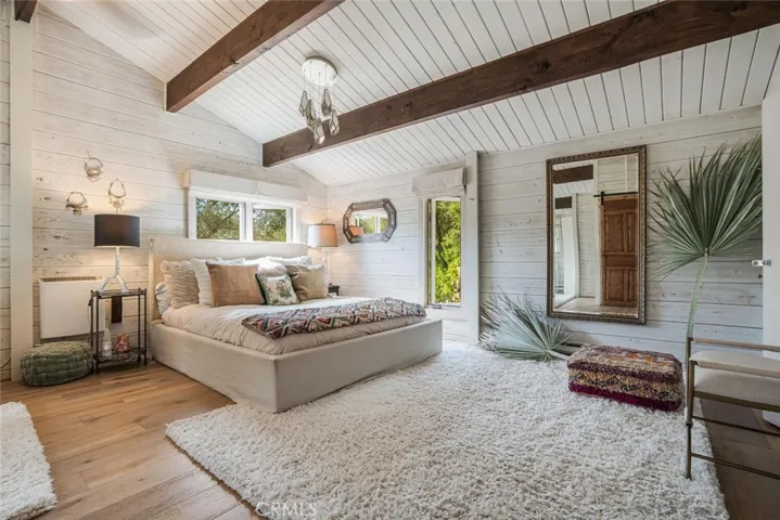 21330 Encina Road, Topanga, California 90290