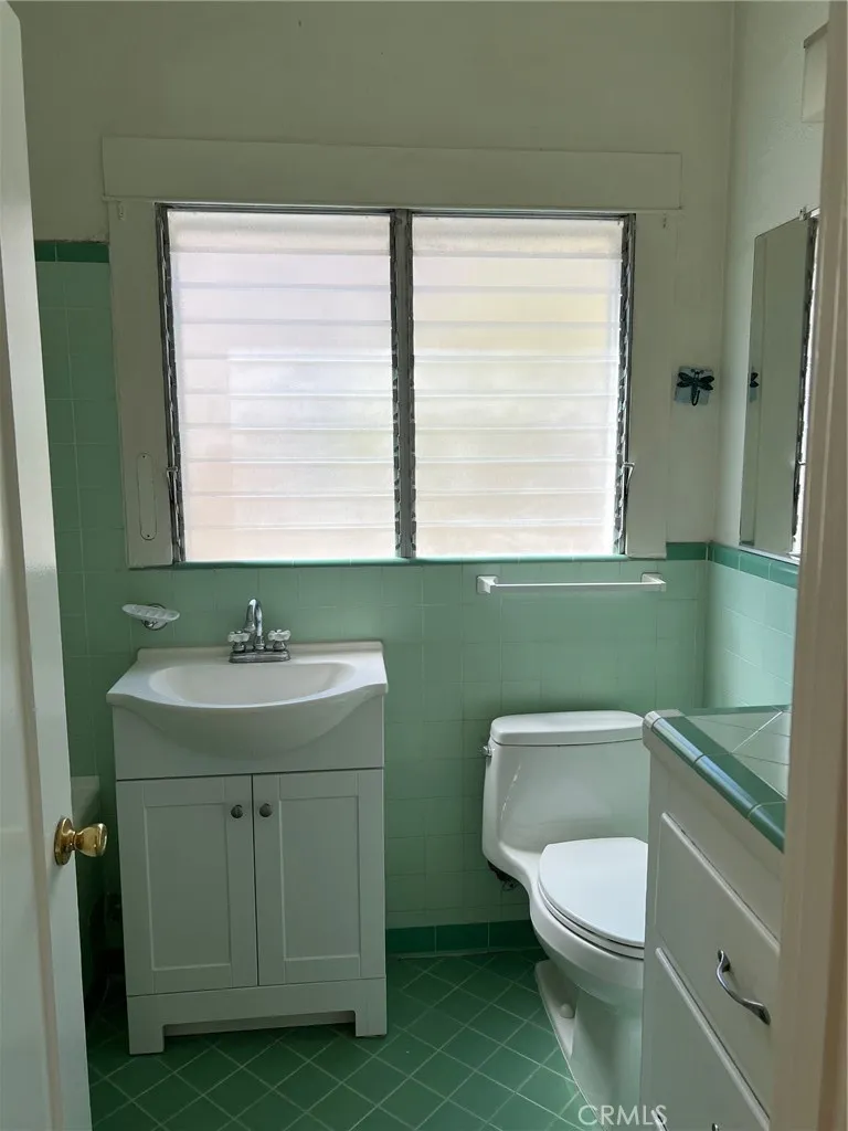 1616 E Ocean Boulevard 10, Long Beach, California 90802 home-pic-16