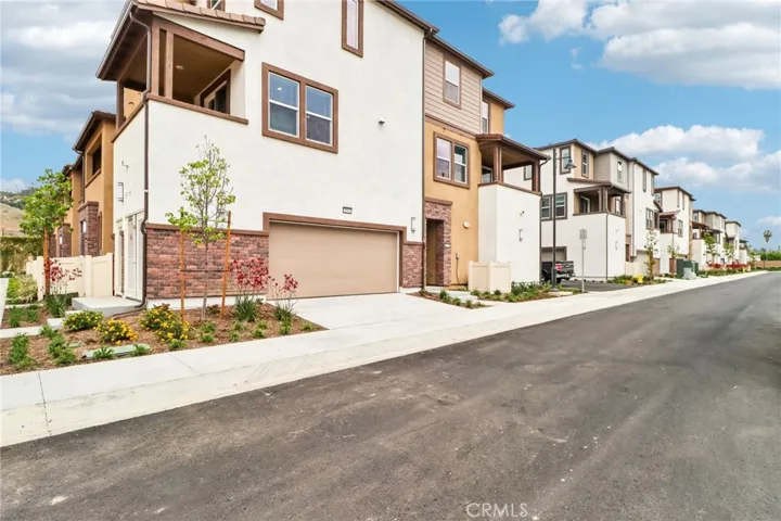 1555 Stratus Drive, Pomona, California 91768