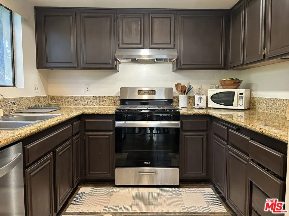 1450 W 146th Street 14, Gardena, California 90247 home-pic-1