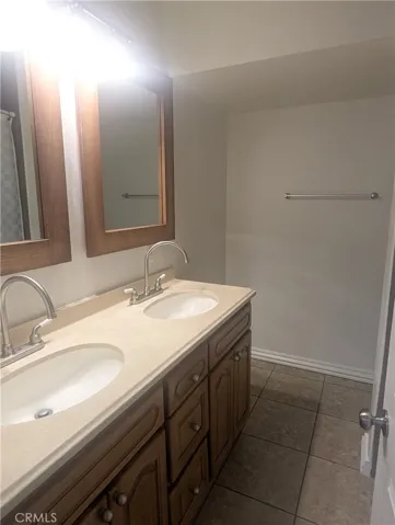 2734 W Caldwell Street, Compton, California 90220