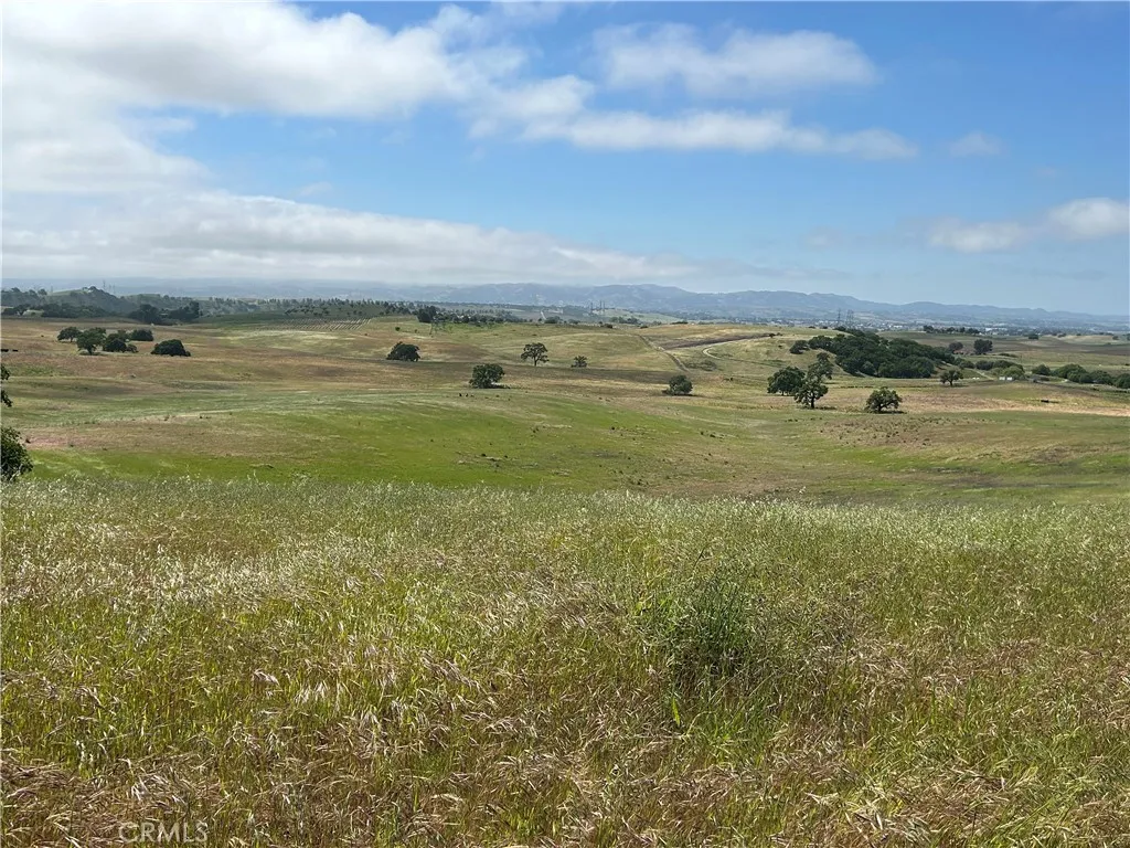 1975 Hidden Acre Ln, Paso Robles, California 93446 home-pic-4