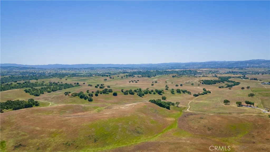 1975 Hidden Acre Ln, Paso Robles, California 93446 home-pic-12