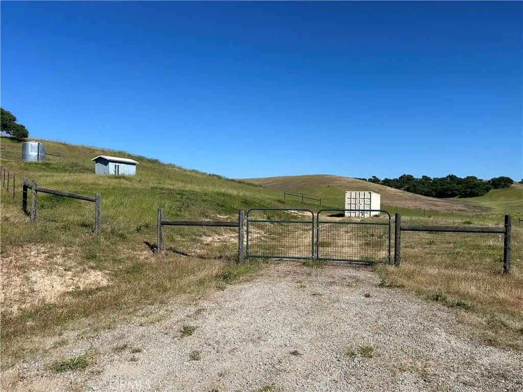 1975 Hidden Acre Ln, Paso Robles, California 93446 home-pic-21