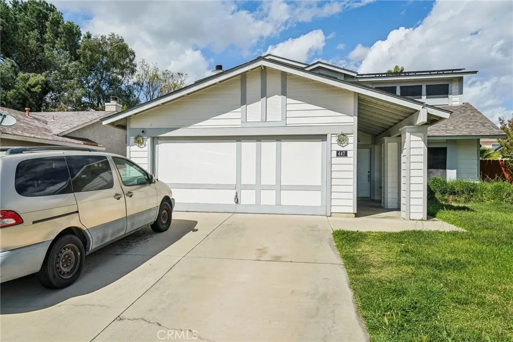 447 Westminister Drive, San Jacinto, California 92583 home-pic-0