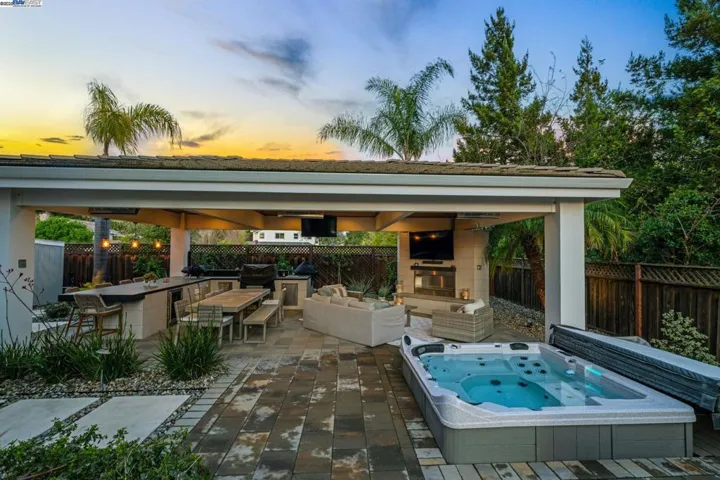 144 Alta Vista Way, Danville, California 94506