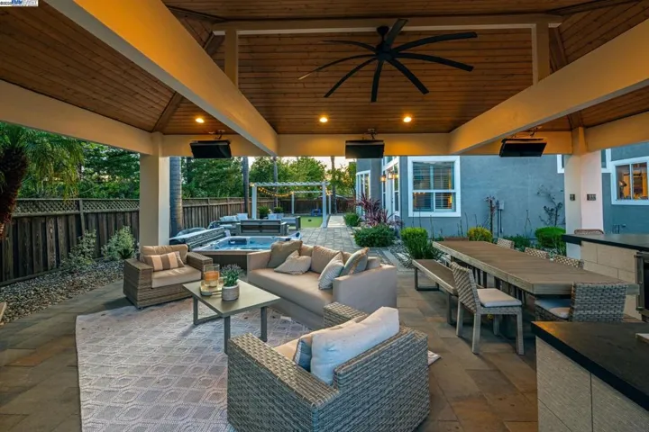 144 Alta Vista Way, Danville, California 94506
