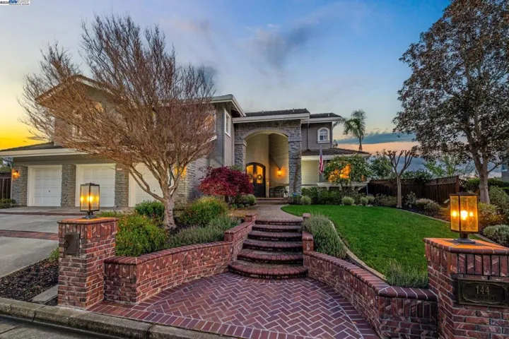 144 Alta Vista Way, Danville, California 94506