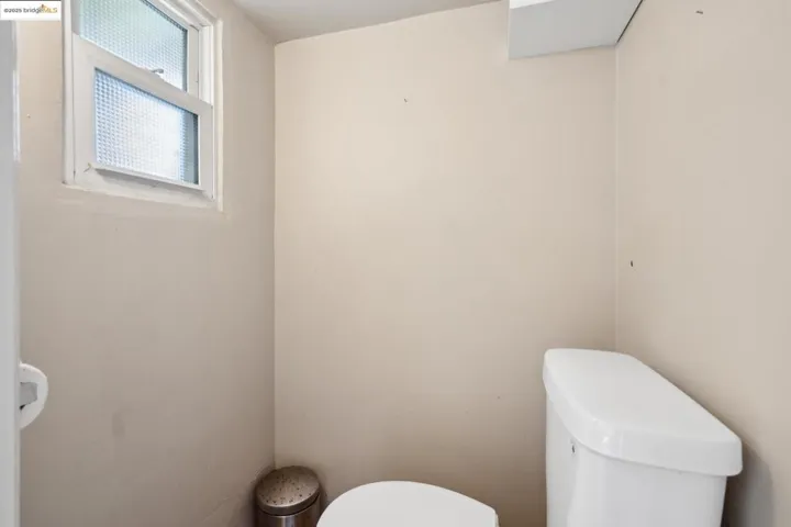 871 55th St, Oakland, California 94608