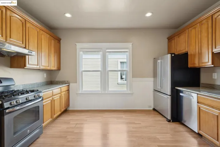 871 55th St, Oakland, California 94608
