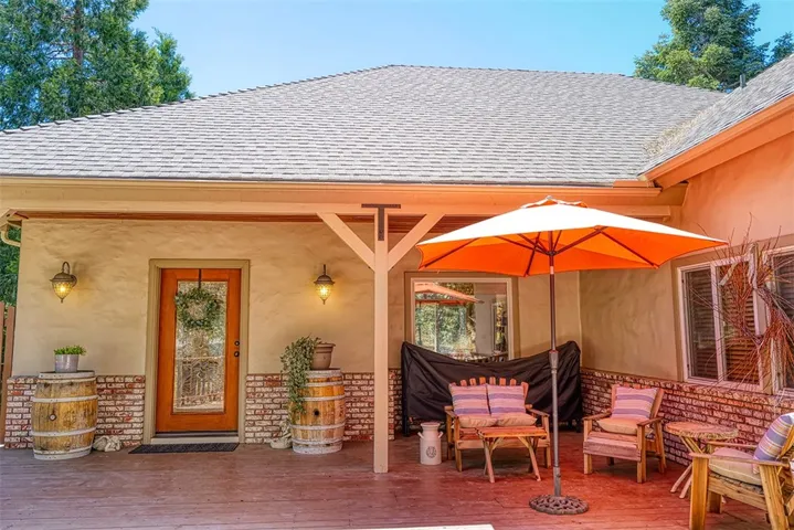588 Pioneer Road, Lake Arrowhead, California 92352