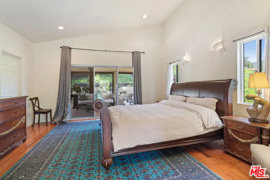 4077 Escondido Drive, Malibu, California 90265 home-pic-18