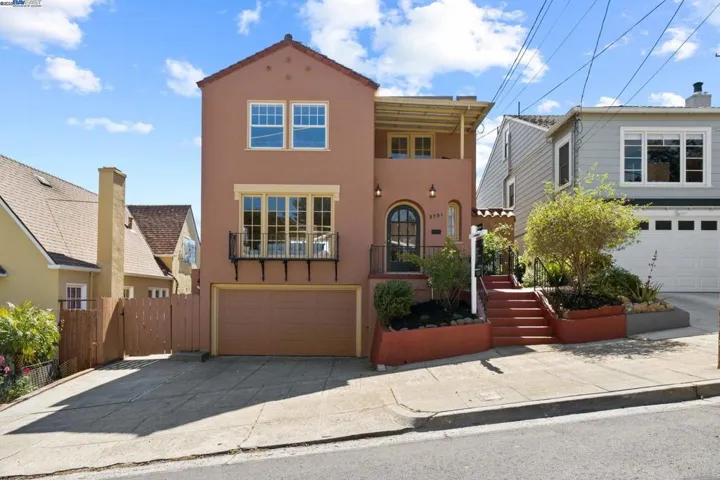 3751 Victor Ave, Oakland, California 94619