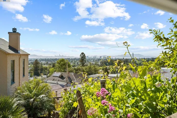 3751 Victor Ave, Oakland, California 94619