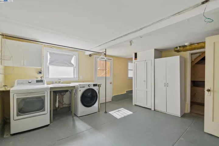 3751 Victor Ave, Oakland, California 94619
