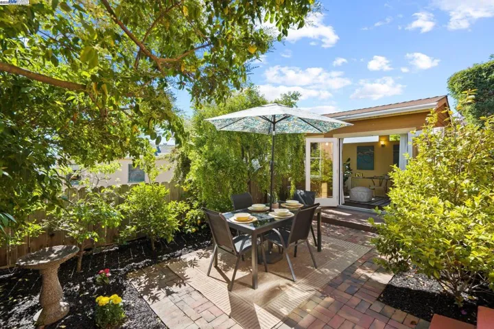 3751 Victor Ave, Oakland, California 94619