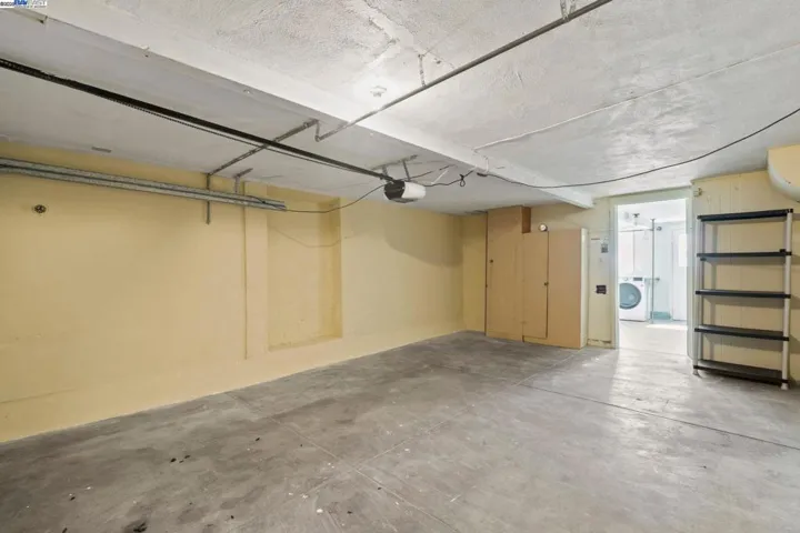 3751 Victor Ave, Oakland, California 94619