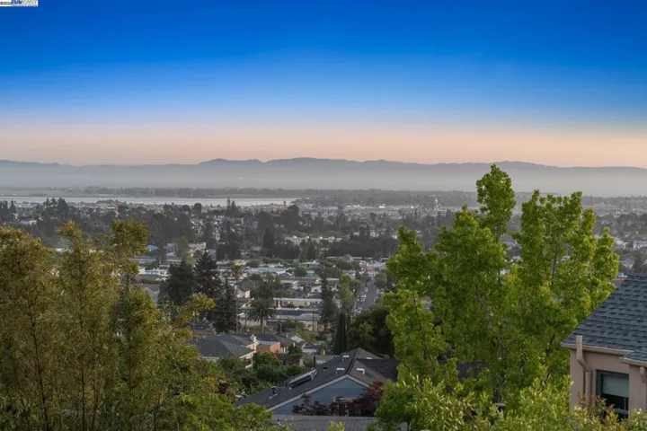 3751 Victor Ave, Oakland, California 94619