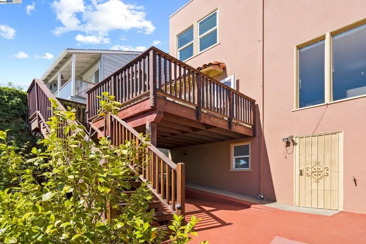 3751 Victor Ave, Oakland, California 94619