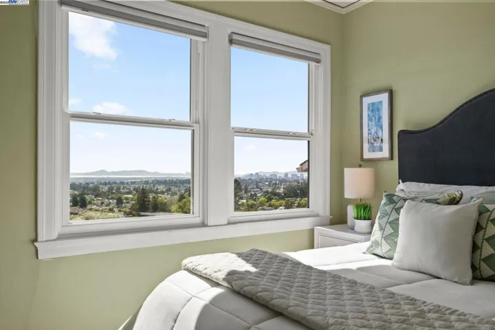 3751 Victor Ave, Oakland, California 94619