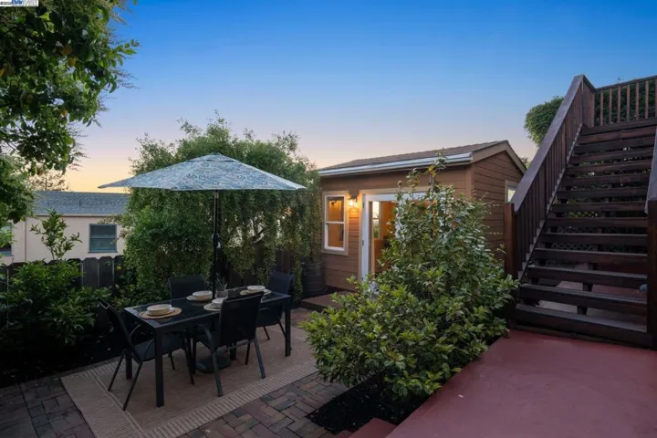 3751 Victor Ave, Oakland, California 94619