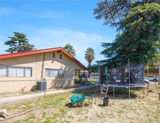 1002 Tribune Street, Redlands, California 92374