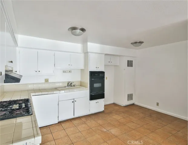 1002 Tribune Street, Redlands, California 92374