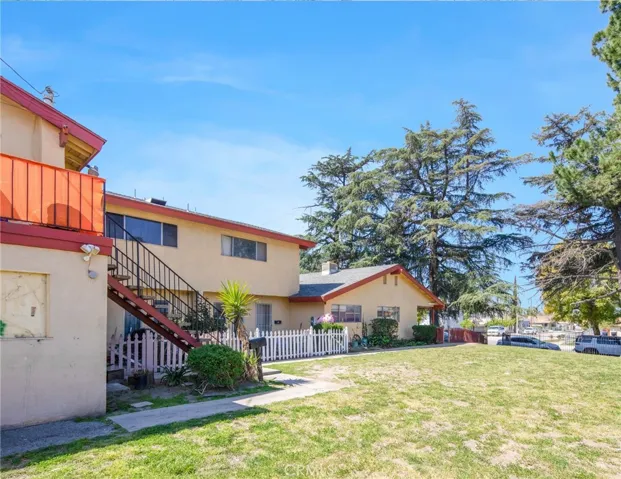 1002 Tribune Street, Redlands, California 92374