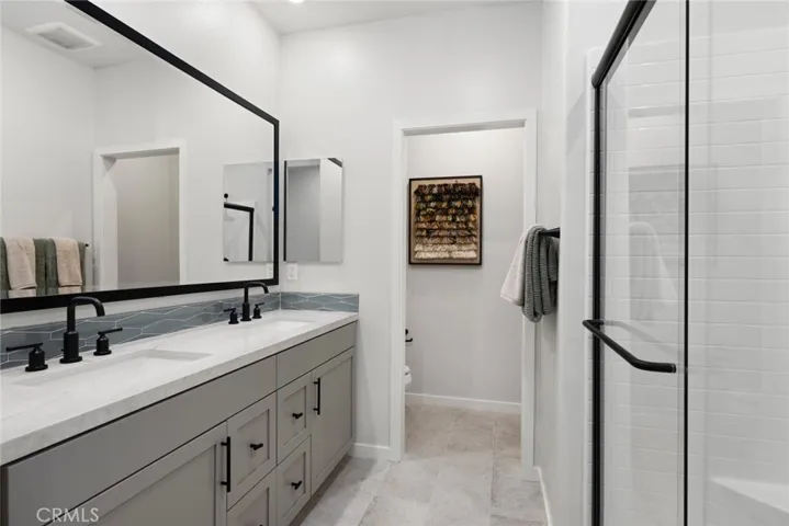 REPRESENTATIVE PHOTO
Primary Bath