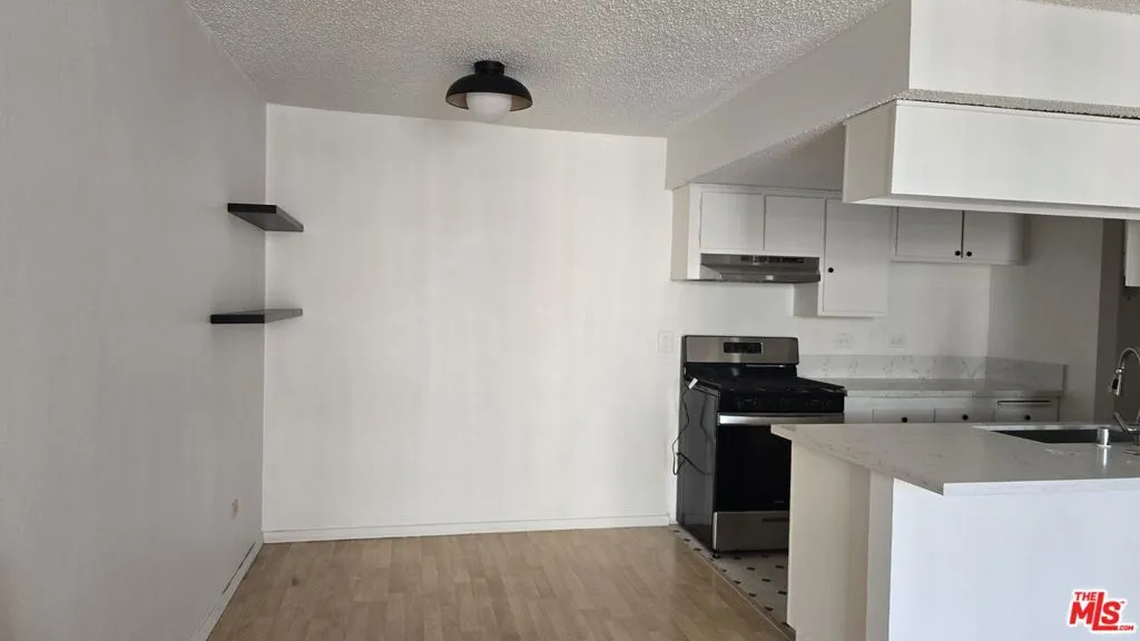 421 S La Fayette Park Place 711, Los Angeles, California 90057 home-pic-4