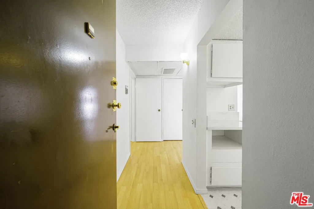421 S La Fayette Park Place 711, Los Angeles, California 90057 home-pic-29