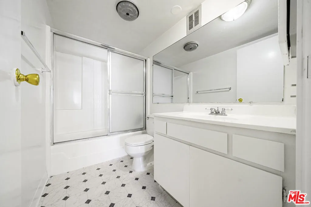 421 S La Fayette Park Place 711, Los Angeles, California 90057 home-pic-8