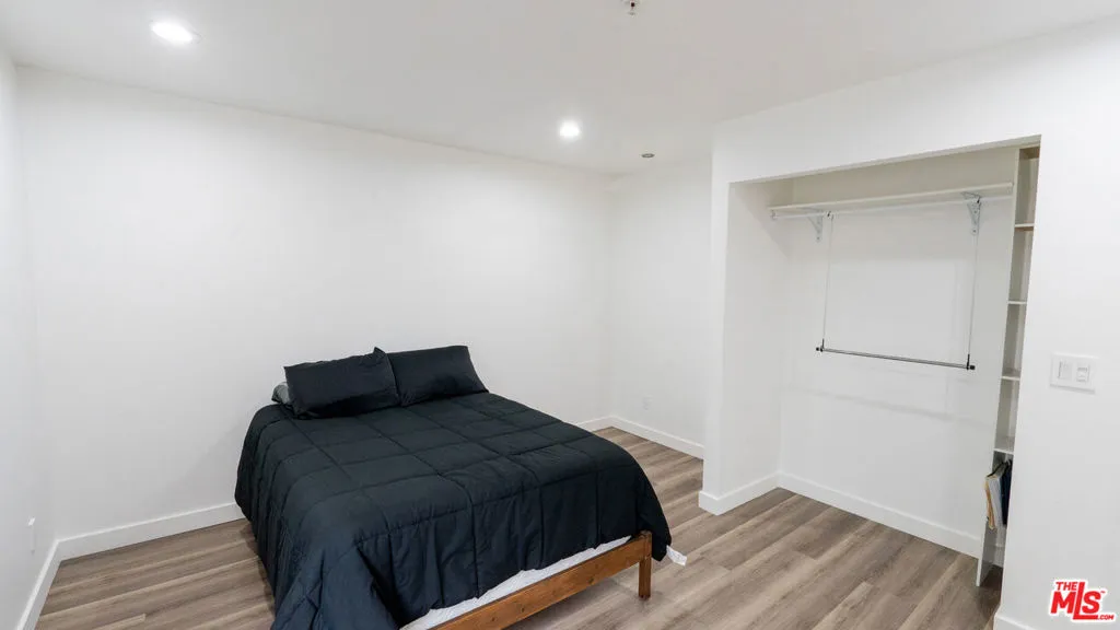 430 N Holliston Avenue 115, Pasadena, California 91106 home-pic-23