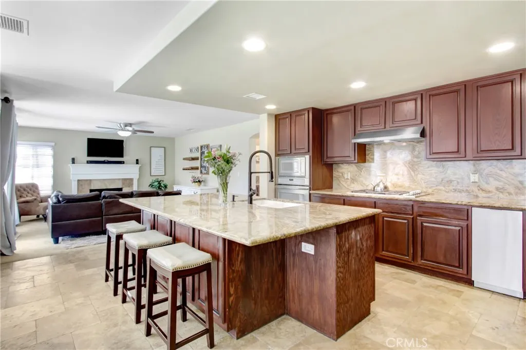 24399 Avenida Musico, Murrieta, California 92562 home-pic-25