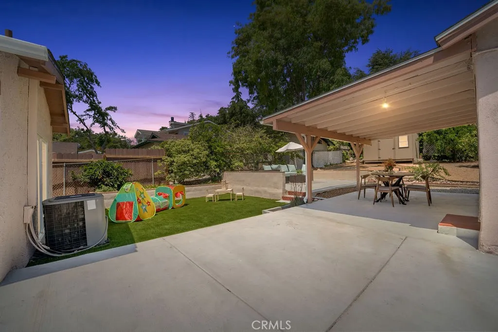 3427 Montrose Avenue, La Crescenta, California 91214 home-pic-60