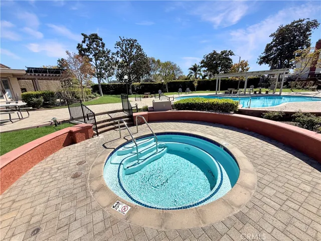 HOA Spa - 1033 W Lamark Lane, Anaheim, CA 92802