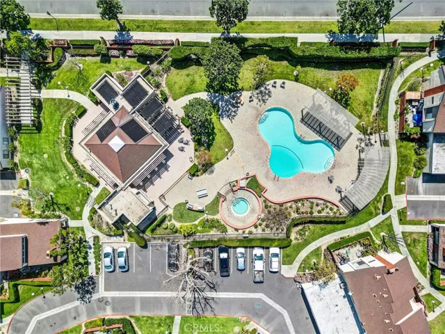 HOA Pool Spa 1033 W Lamark Lane, Anaheim, CA 92802