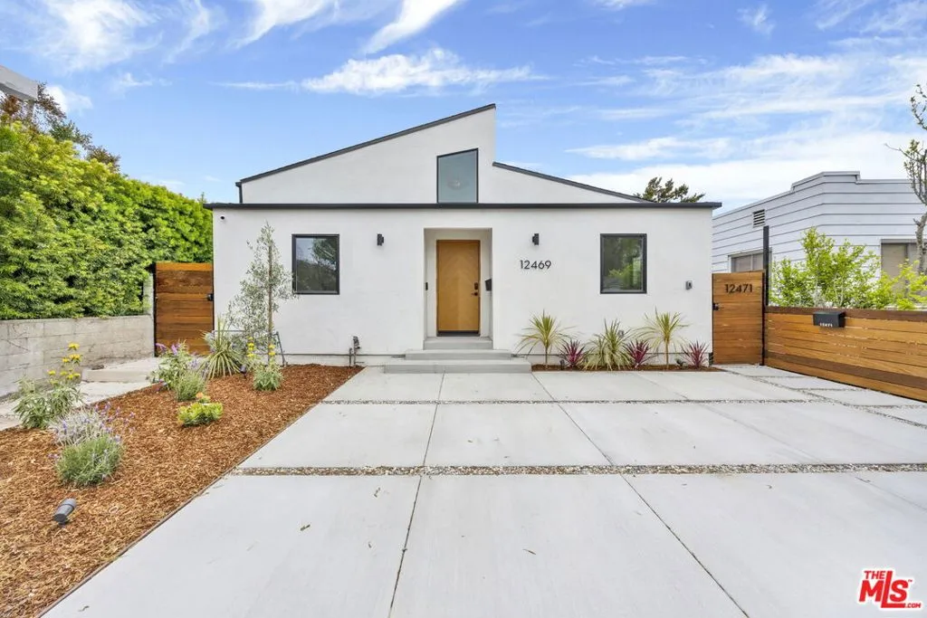 12469 Greene Avenue, Los Angeles, California 90066 home-pic-1