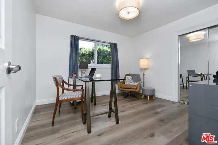 22236 Archwood Street, Woodland Hills, California 91303