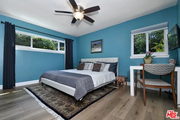 22236 Archwood Street, Woodland Hills, California 91303