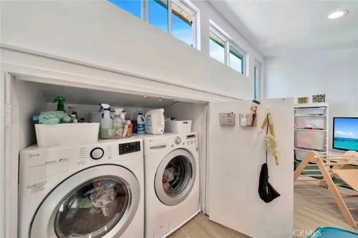 631 S Prospect Ave 204, Redondo Beach, California 90277